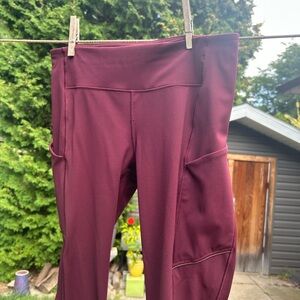 Lululemon burgundy leggings with pockets